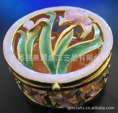 匠心独运，品味非凡——岳西县泉源盛工艺品厂直销金属淡红色水仙锌合金首饰盒