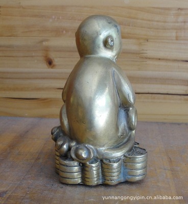 批发精工铜制工艺品 猴子铜像，匠心开业好礼